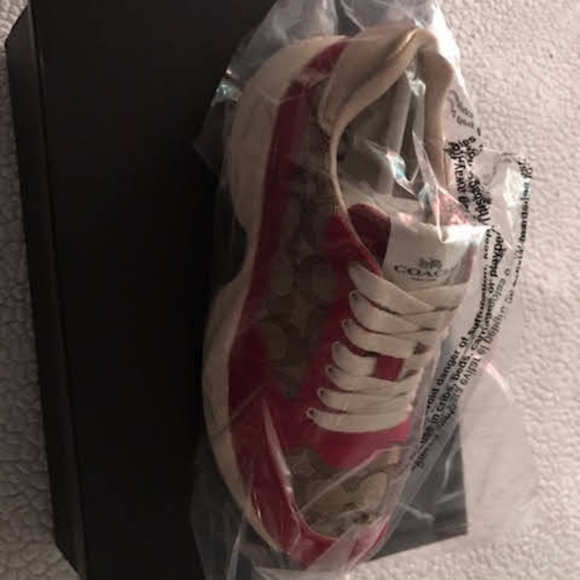 New Coach Sneakers C152 Tech Women Khaki/ Dark Pink Size 5 Youth Sz 3 - Picture 4 of 10